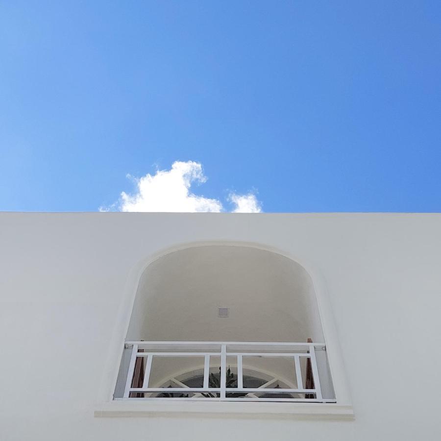 The Riton Hotel Tigaras Exterior photo